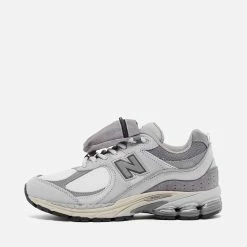 Mens New Balance 2002R Women's