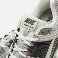 Womens Nike Zoom Vomero 5 Women's -Cheap Women Shoes Store hp 598552 d scaled